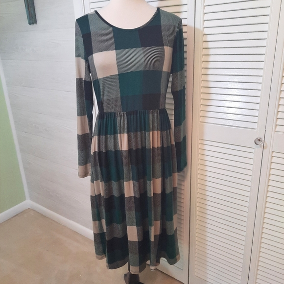 Reborn Buffalo plaid stretchy dress sz large *F - Picture 3 of 7